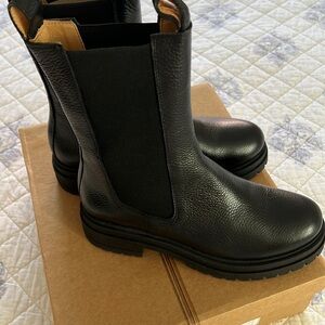 NWT Anthropologie Maeve Mid-Calf Platform Chelsea Boots